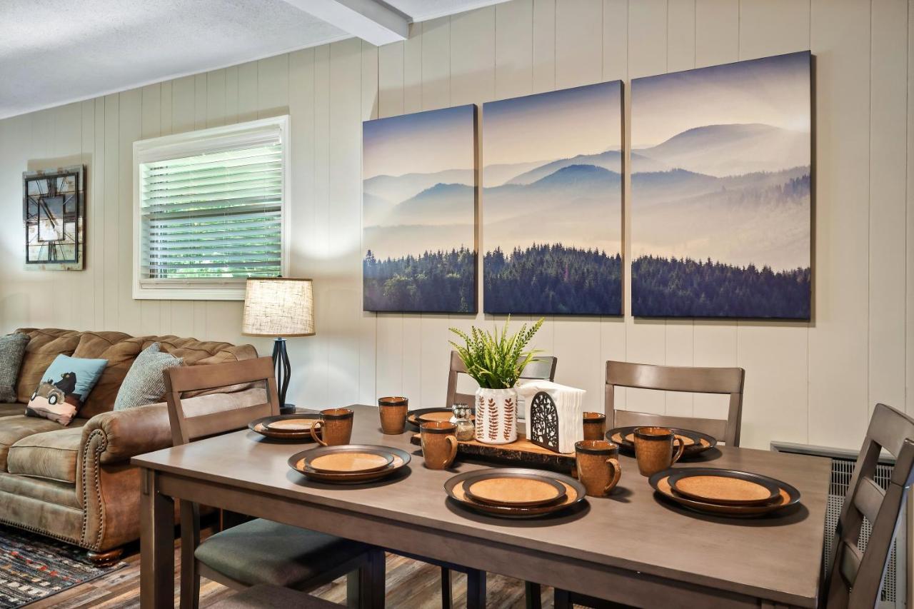 Modern Pigeon Forge Gem Near Dollywood, Gatlinburg & Smokies - 2 Mins To Pkwy & Strip, Hot Tub, Fire Pit, Cable, Hi-Speed Wifi Vila Exterior foto