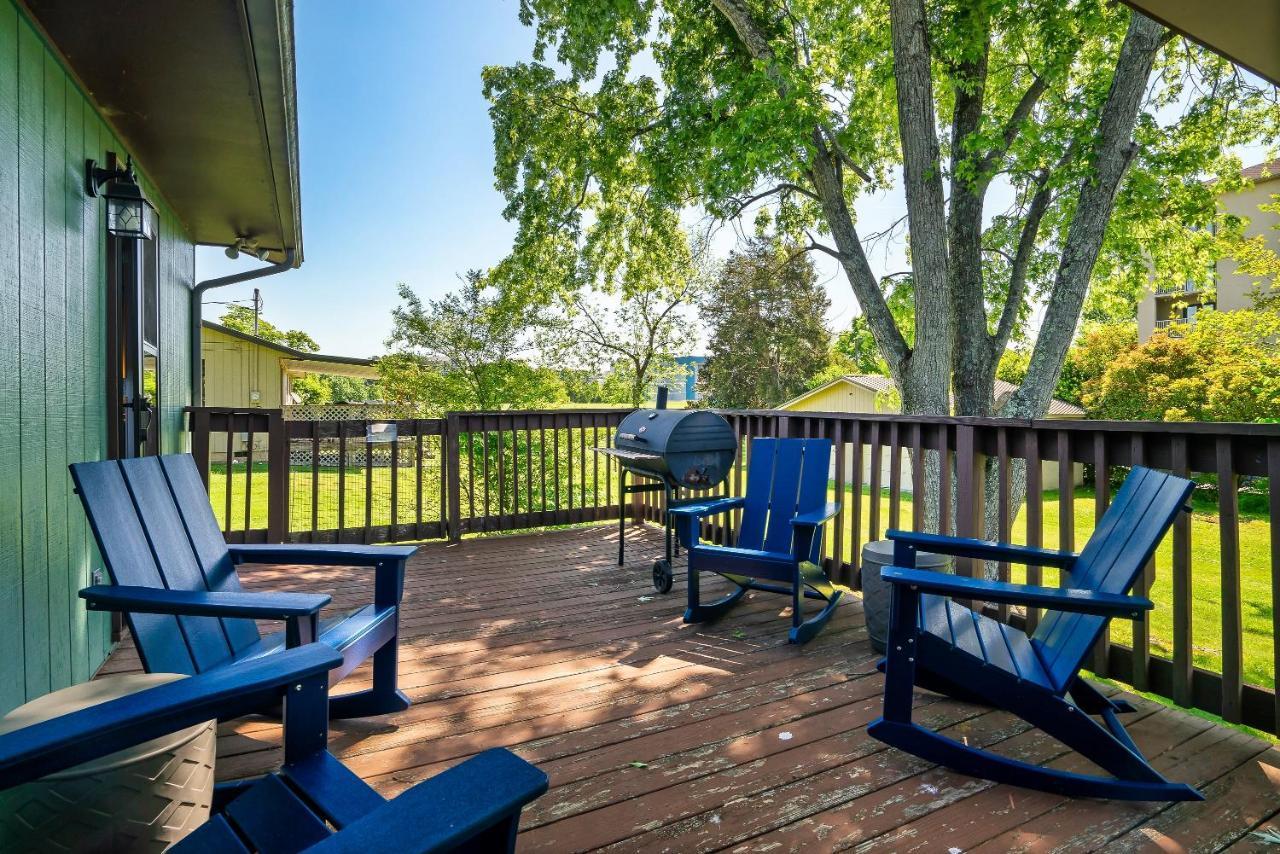 Modern Pigeon Forge Gem Near Dollywood, Gatlinburg & Smokies - 2 Mins To Pkwy & Strip, Hot Tub, Fire Pit, Cable, Hi-Speed Wifi Vila Exterior foto